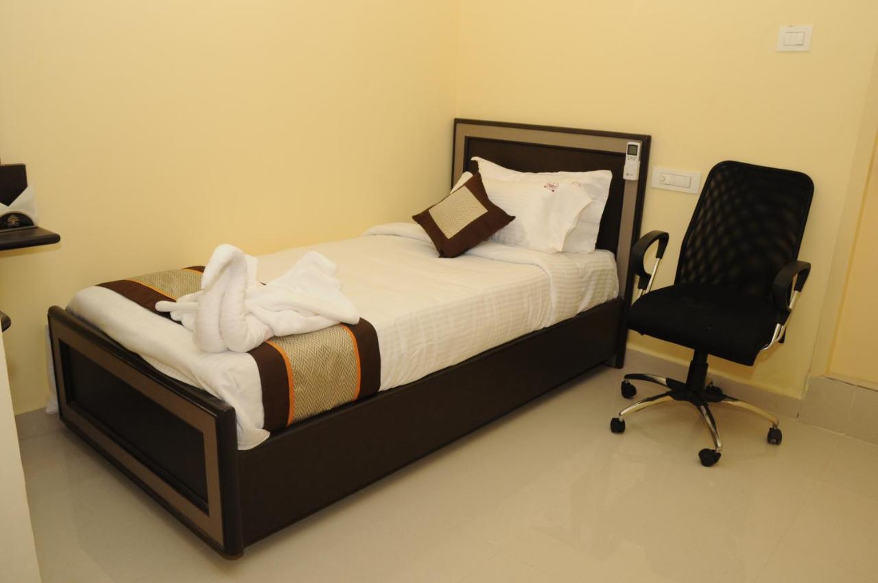Salbala Inn เชนไน ภายนอก รูปภาพ